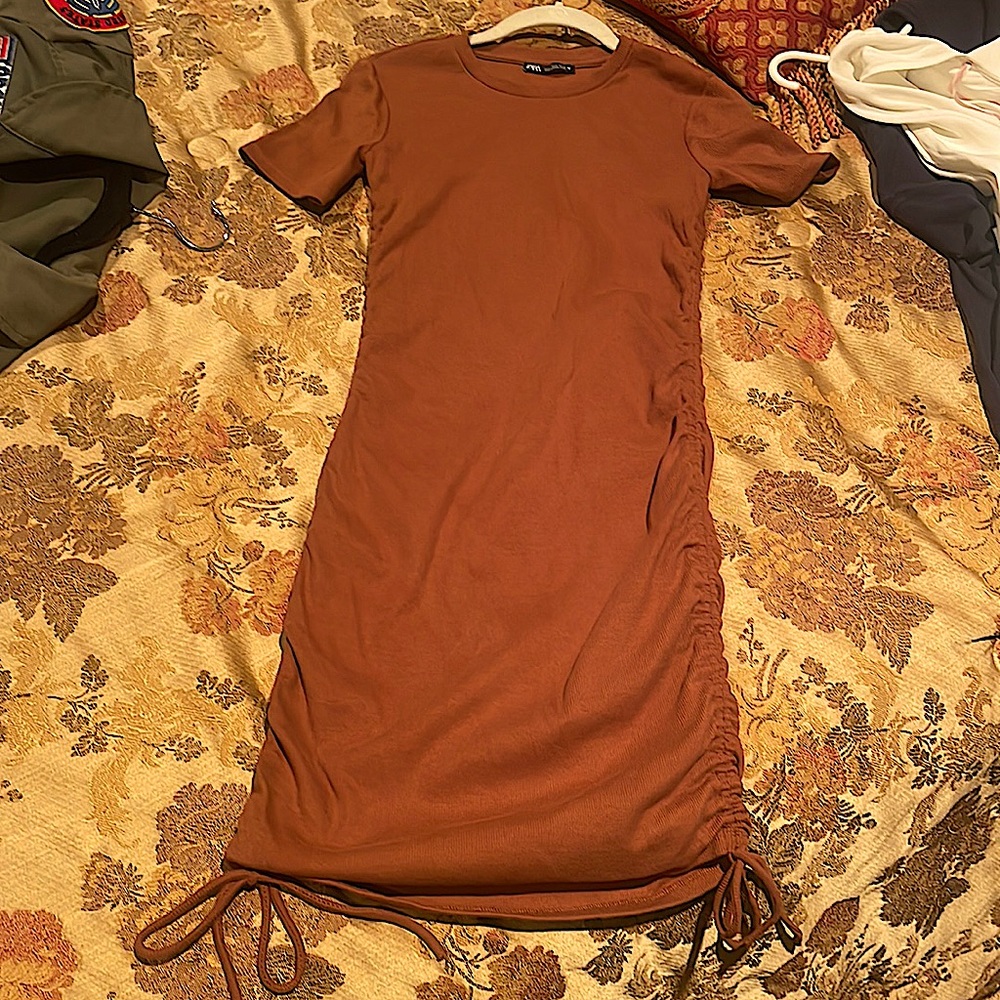 Zara Ruched Ribbed Brown Dress - Picture 4 of 4